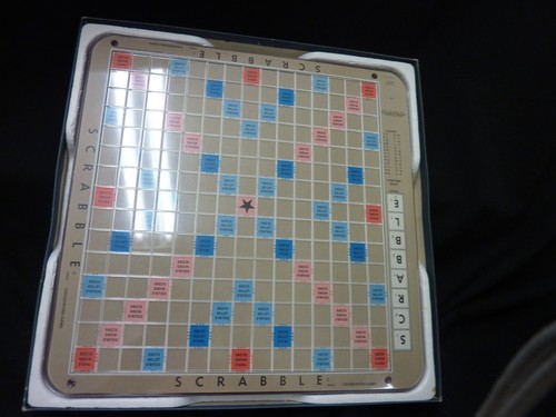 Vintage 1982 scrable deluxe - vintage,