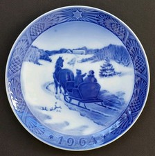 ASSIETTE DE COLLECTION ROYAL COPENHAGEN décor NOEL 1964 FETCHING CHRISTMAS TREE