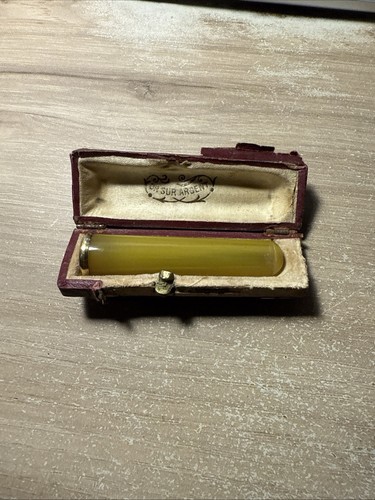 Porte cigarette sur argent - porte,