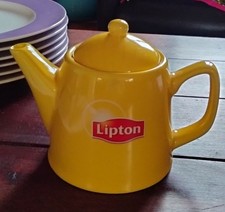 théière jaune Lipton vintage