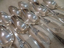 12 cuillères à dessert