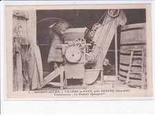 VILLERS-la-FAYE: vinification, le fouloir égrappoir - état
