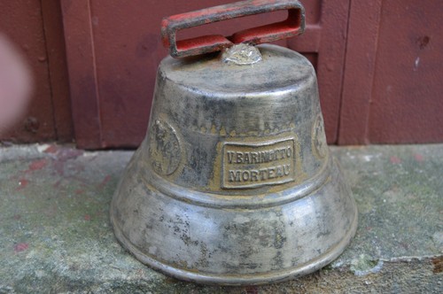 Cloche bronze vieux fondeur - cloche,