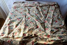 Tissu ancien petites fleurs
