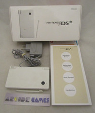 LOT CONSOLE NINTENDO DSi