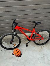 VTT ROCKRIDER 340 B'TWIN orange et casque