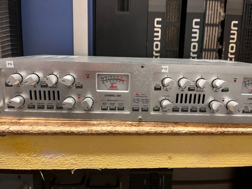 Preamp dbx 586 - 586, tube