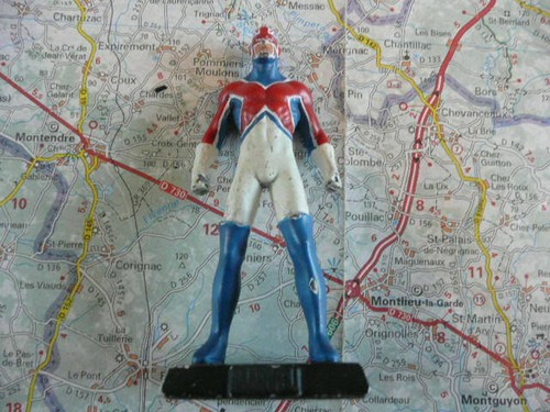 Captain britain figurine - captain,