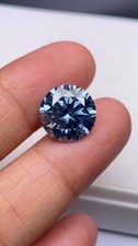 Diamant bleu naturel coupe