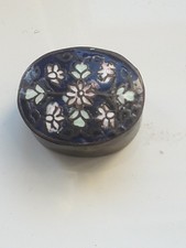 Pilulier ancien Émaillé De Fleurs