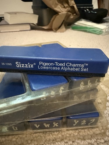 Sizzix sizzlits alphabet set - sizzix,