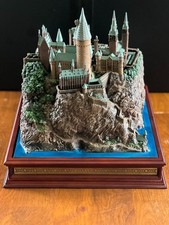 REPLIQUE CHATEAU POUDLARD - NOBLE COLLECTION - HARRY POTTER - IDEE CADEAU NOEL