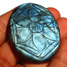 Pierre précieuse cabochon
