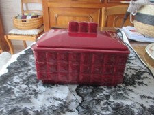 ancienne boîte à biscuits en