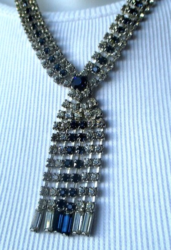 Ancien collier argenté