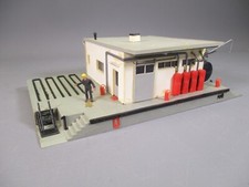 LQ1461 KIBRI H220 Train Ho 1/87 1:87 Maquette montée Parc de stockage de fûts