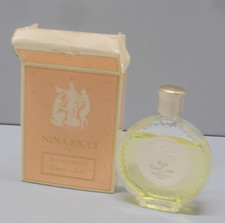 - NINA RICCI BOITE et FLACON