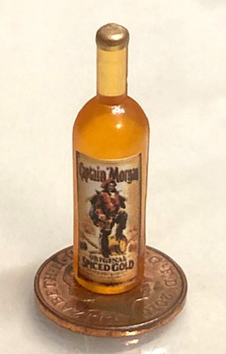 Poupée maison captain morgan - poupée,