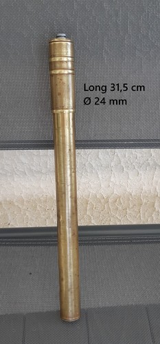 Ancienne pompe laiton long - en,