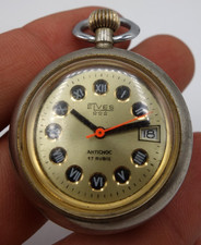 belle petite montre de poche