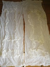 2 anciens ornements dessus de