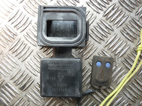 Clef contact boitier de - de,