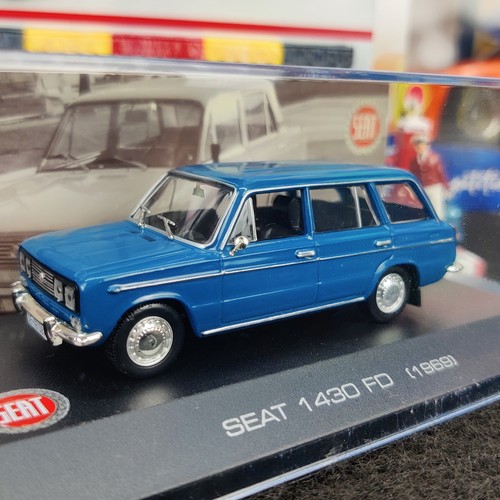 Voiture seat 1430 1969 bleu - fd,