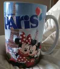 Grand Mug Relief Disneyland Paris - Produit Exclusif . 1/2 Litre