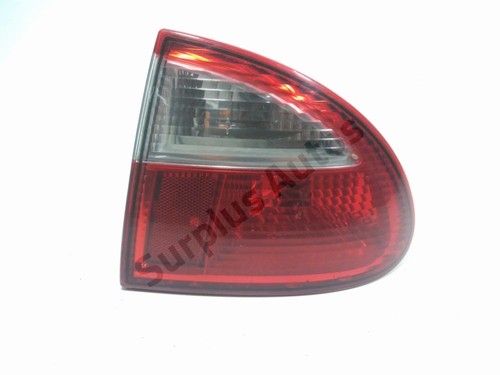 Feu arriere droit 1m694511201c - arriere,