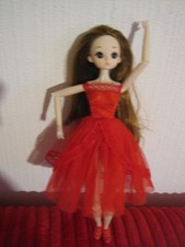 POUPEE MANNEQUIN CHATAIN GENRE BJD BELLE ROBE ROUGE  32 CM