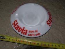 C4T3 ancien Cendrier Bière