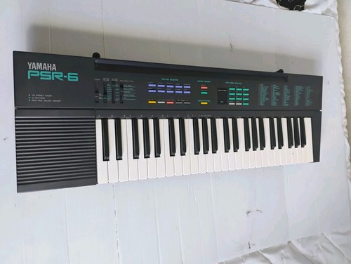 Yamaha psr portable keyboard - psr-6,