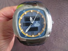 MONTRE FESTINA WORLD TIME voir photos 