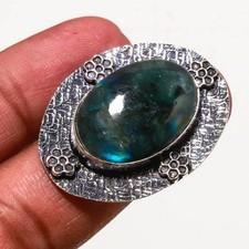 Bague pierre précieuse forme
