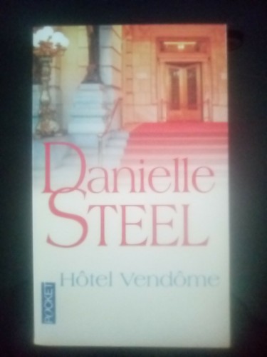 Livre danielle steel - livre,