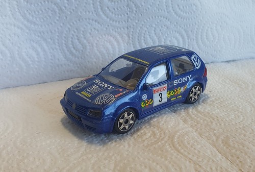 Burago volkswagen golf - 1/43,