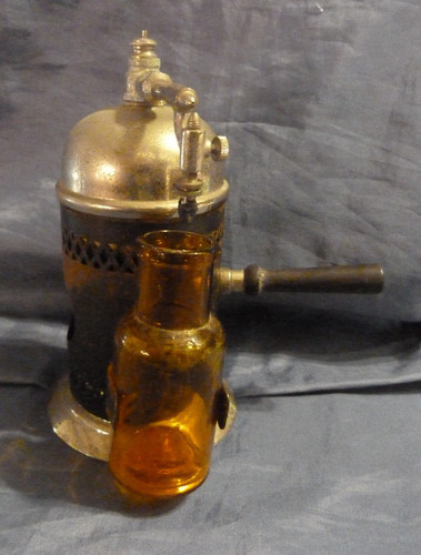 Ancien pulvérisateur - ancien,