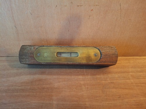 Petit niveau bulle ancien - niveau,