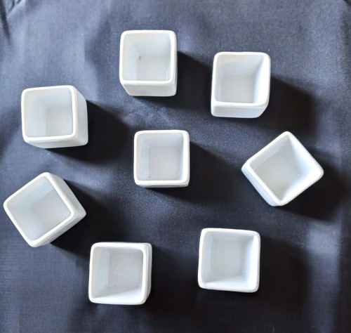 Petites verrines carrées - petites, pour