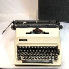 Machine à écrire, ADLER