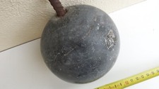Ancienne grosse boule de rampe