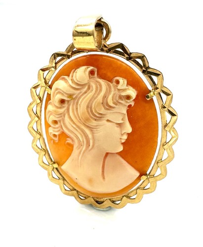 Magnifique pendentif 18 - magnifique,