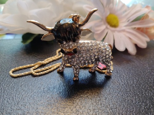 Betsey johnson yak cow bovine - betsey,