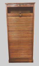  meuble de rangement administratif à rideau en lames. XX siècle .