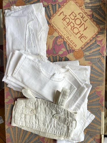 Lot brassières bébé - de,