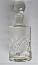 Ancienne carafe à whisky en verre taillé avec son bouchon apparié