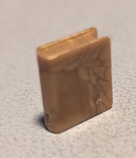 PLAYMOBIL  livre   dore moyen