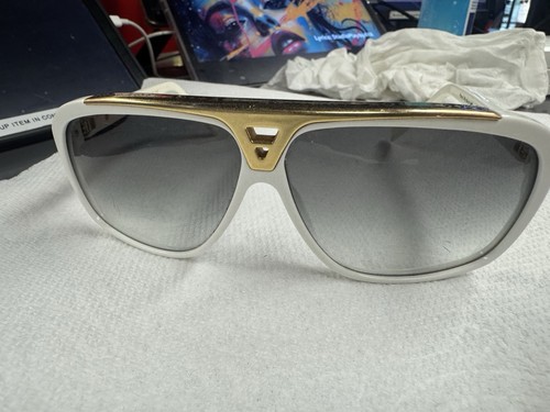 Authentic louis vuitton - authentic,
