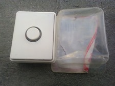 1 interrupteur poussoir