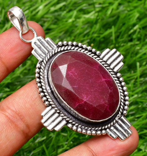 Pendentif bijou fait main - , en